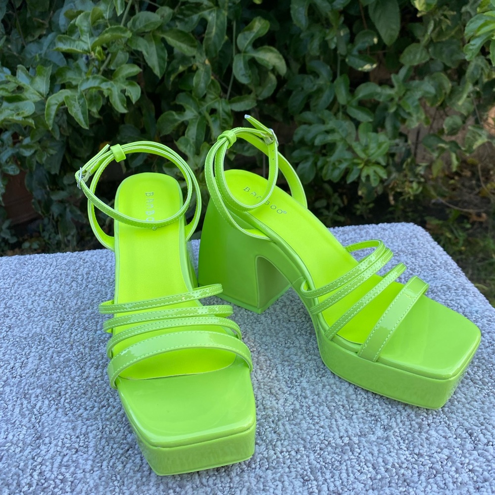 Neon heels platform